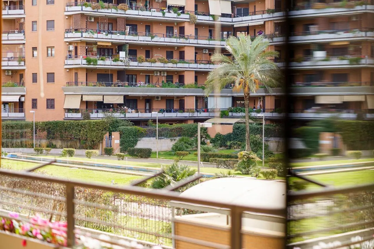 Apartment Comodo - Vicino Alla Fiera Di Roma E Alla Stazione Per L'Aeroporto Fiumicino Italy
